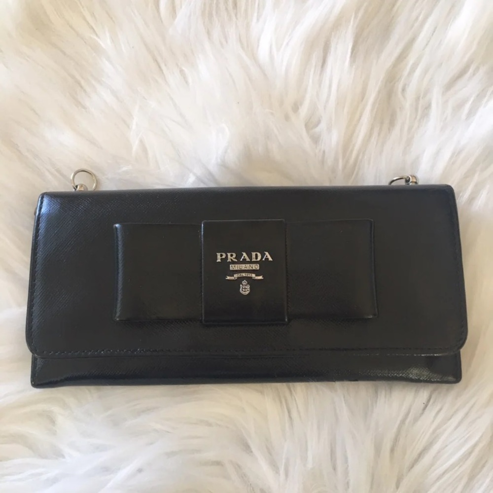 💯 Authentic Prada Saffiano Bow Continental Wallet